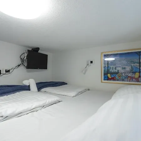 アパート D Old Town Center