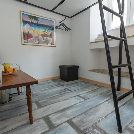 D Old Town Center Апартаменты