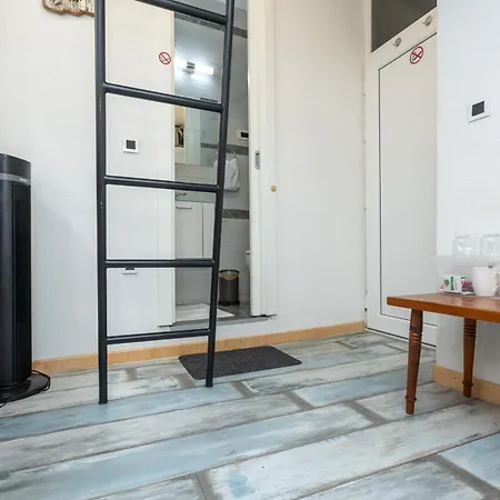 Apartment D Old Town Center *